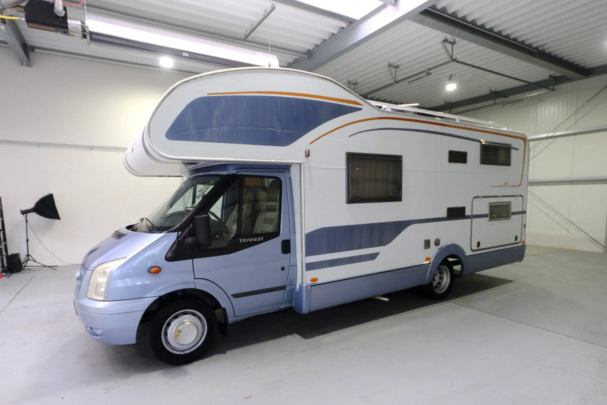 BUERSTNER Nexxo Family A 694